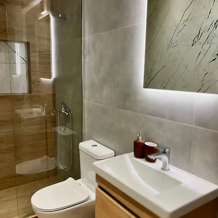 Yourathens-jack, Urban Stylish With Shaded Balcony Near Kolonaki, Center Appartement Athènes